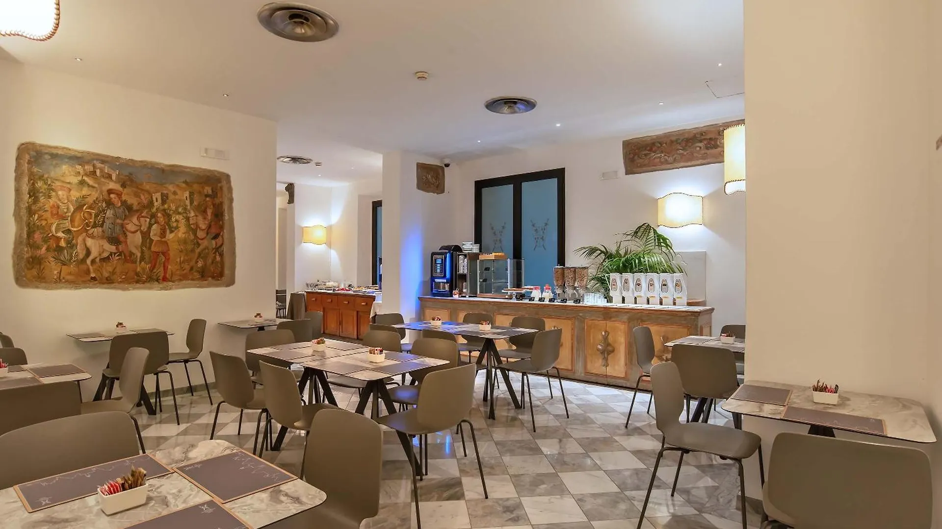 ***  Hotel Machiavelli Palace Florence Italy
